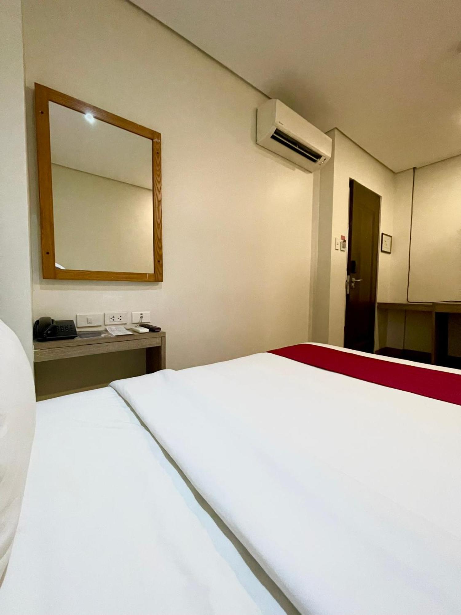 Airo Hotel Manila Exteriör bild